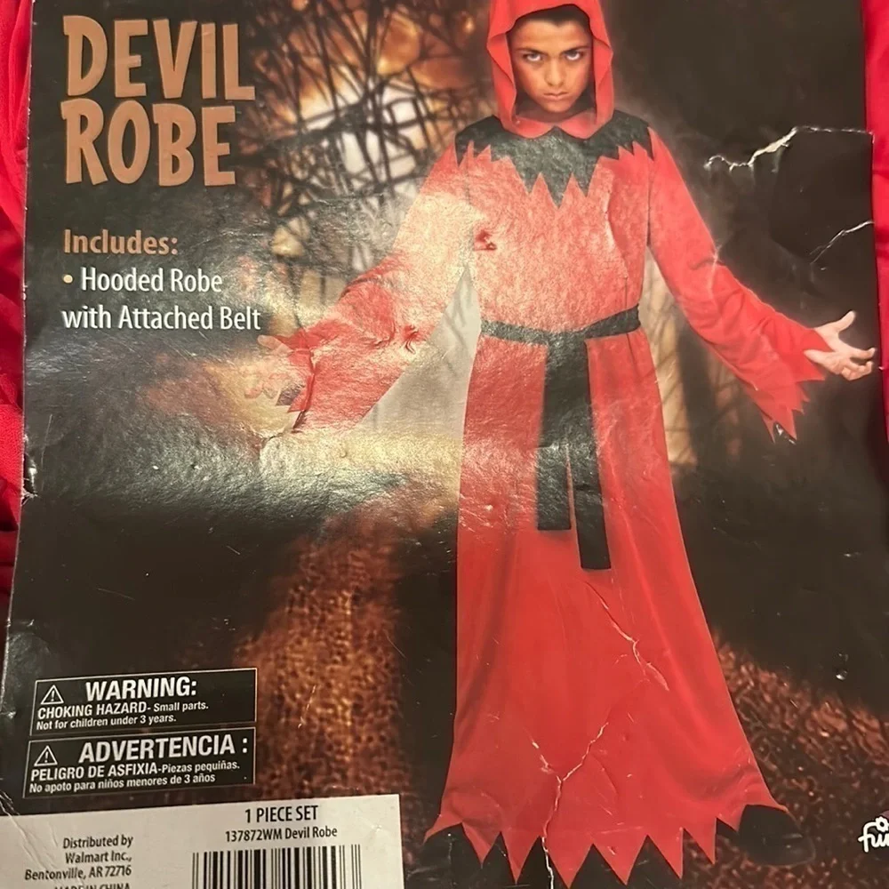 NWT Devil Robe Costume Red Halloween Costume gothic robe dress Up size L